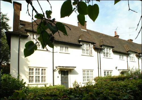92-94 Temple Fortune Lane